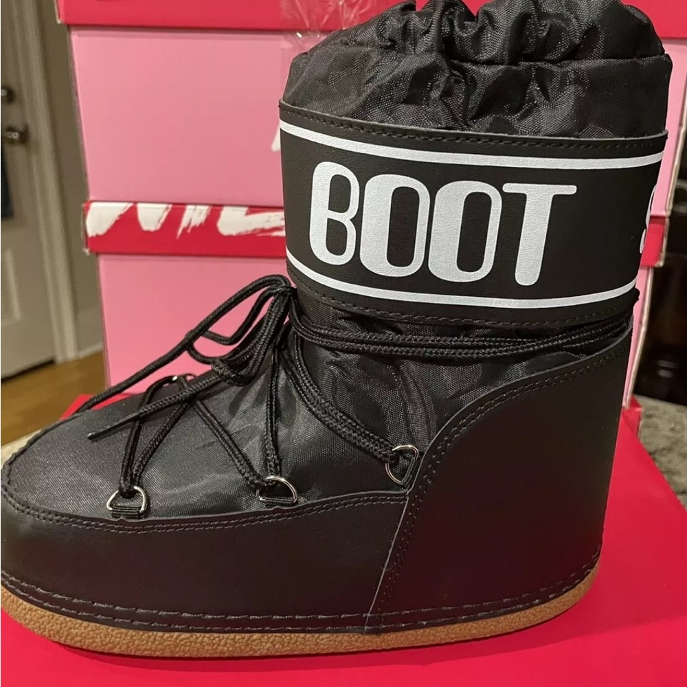 Snow Boots similar to Moon Boots